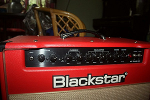 Гитарный усилитель Blackstar HT40 Red Edition ламповый усилитель (2 фото из 4)