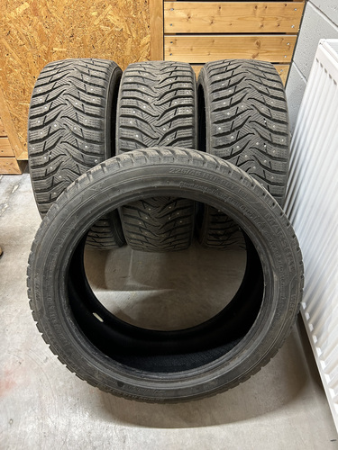 Шипованные зимние шины MARSHAL 225/45 R18 4 шт.