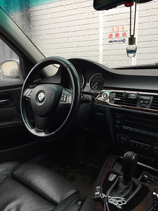 BMW E90 330XI (3 foto / 7)