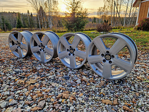 Audi Ronal 18" veljed (5 foto / 8)