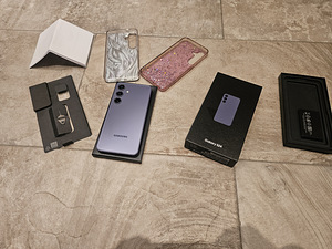 Samsung Galaxy S24 8GB/128GB SM-S921B (2 foto / 2)