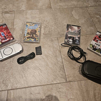 Sony Psp Street E1000 Sony Psp Slim 3000