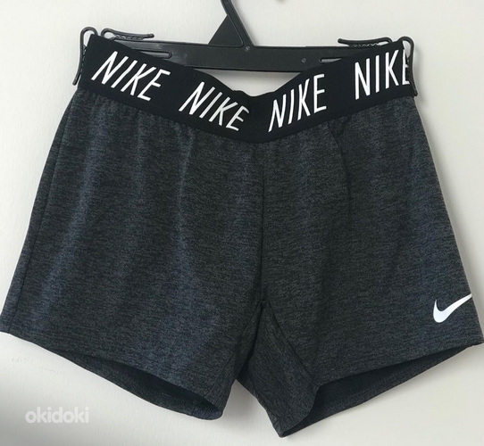 NIKE M