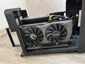 Razer Core X eGPU + RTX 3060 (3 foto / 4)