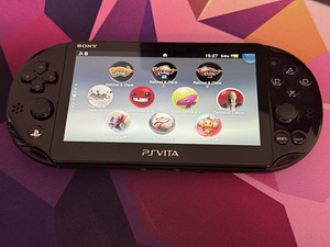 PS VITA PCH-2016 HENkaku (1 foto / 1)