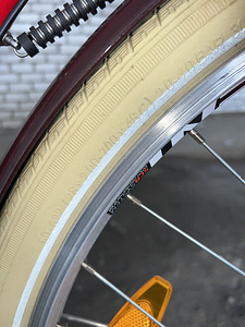 Linnarattas KELLYS Arwen Dutch Red 28" (4 foto / 10)