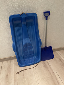 Lastele kelk ja labidas (1 foto / 1)