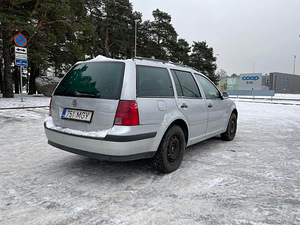 Volkswagen Golf 1.6 (4 foto / 10)