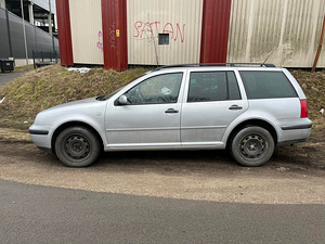Volkswagen golf (4 foto / 7)
