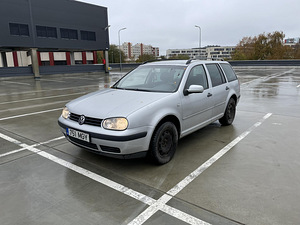 Volkswagen Golf 1.6 (1 foto / 7)