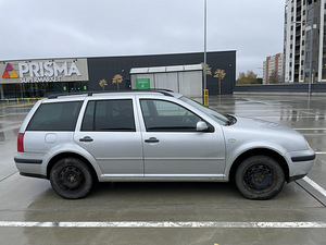 Volkswagen Golf 1.6 (5 foto / 7)