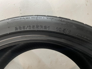 Летние шины GripMax 325/30R21, 285/35R21 (6 фото из 6)