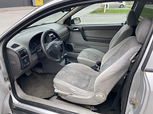 Opel Astra (7 фото из 10)