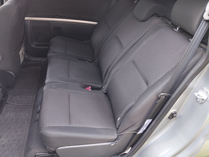 Toyota Corolla Verso (9 foto / 15)