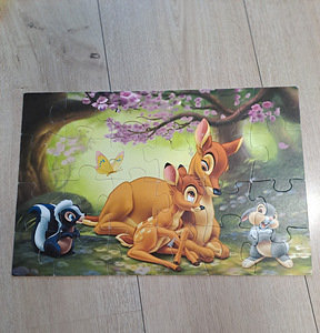 Bambi pusle ja raamat "Loomamuinasjutud" (2 foto / 7)