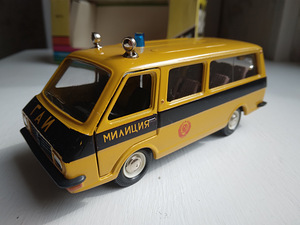 Mudelauto Raf miilits 1:43 ussr (2 foto / 8)
