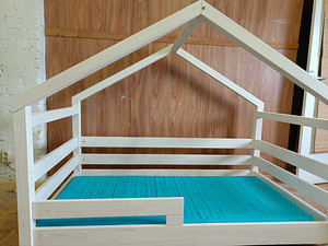 Кровать дома (3 фото из 5)