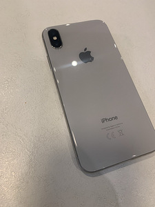 Продается iPhone X Silver 64GB (3 фото из 7)