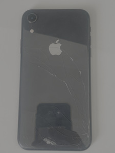 Müüa iPhone XR must, 64GB (4 foto / 4)