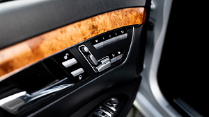 Mercedes-Benz S 500 AMG Facelift 5.5 V8 285kW (9 foto / 14)