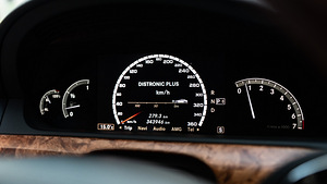 Mercedes-Benz S 500 AMG Facelift 5.5 V8 285kW (11 foto / 14)