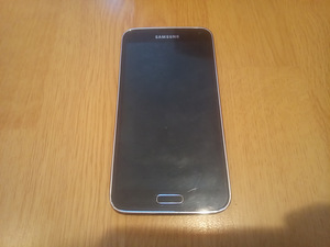 Samsung galaxy s5 osadeks (1 foto / 3)