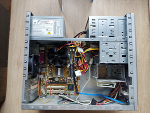 Xeon x5450 (2 foto / 2)