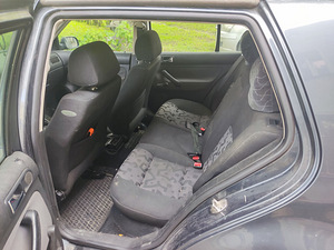 Volkswagen Golf 1.4 55kV (6 foto / 8)