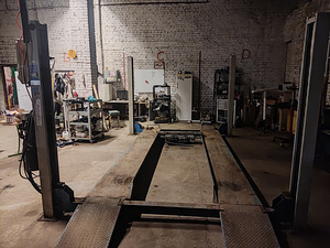 neljapostiga tõstuk (4 foto / 7)