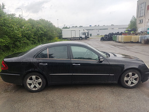 Mercedes-benz e270 2.7 130kw 2003 (5 foto / 8)