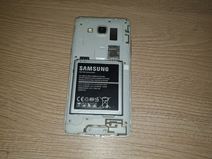 Samsung telefon varuosadeks (3 foto / 3)