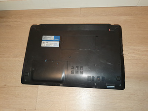 Asus k53t varuosadeks (3 foto / 4)
