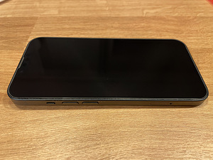 Apple iPhone 13 black 128GB (2 foto / 3)