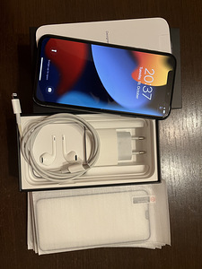 iPhone 11 Про 64 ГБ (1 фото из 5)