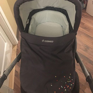 Vanker MaxiCosi Mura Plus 4 + Maxi Cosi cabriofix turvahäll (2 foto / 8)