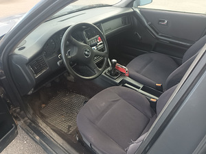 Audi 80b4 2.0 85kw (5 foto / 7)