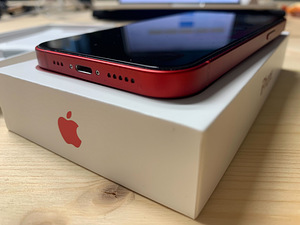 iPhone 13, Product Red, 128GB, BH: 92% (3 foto / 5)