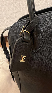 Оригинальная сумка Louis Vuitton (7 фото из 10)