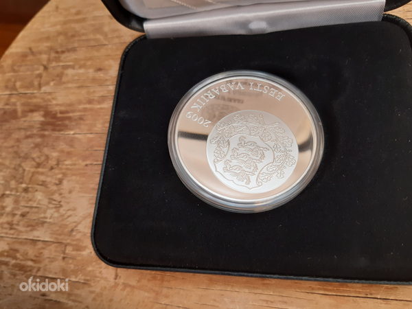 Эстонская серебряная монета 10 крон 2009, песни и танцы. (фото #4)