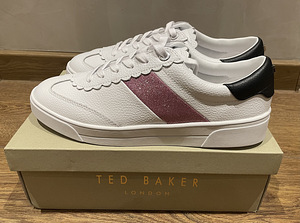Uued tossud Ted Baker Originaal (4 foto / 5)
