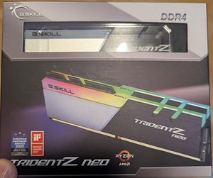 32GB 3600 CL18 G.Skill Trident Z DDR4 RAM (1 foto / 2)