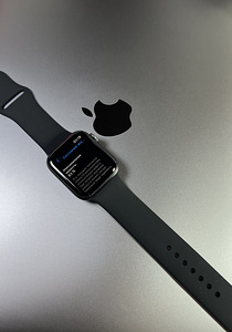 Apple Watch Series 6 GPS + LTE 44mm Graphite Aluminum BH83% (2 foto / 10)