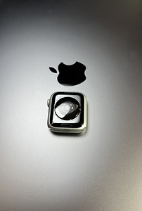 Apple Watch Series 4 GPS 40mm Aluminium Silver BH88% (5 foto / 5)