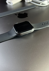 Apple Watch SE GPS 40mm Aluminium Graphite BH85% (8 foto / 8)