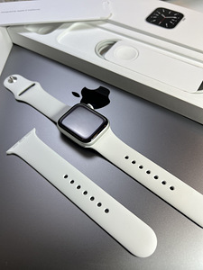 Apple Watch Series 6 40mm Aluminium Silver BH89% (7 foto / 8)