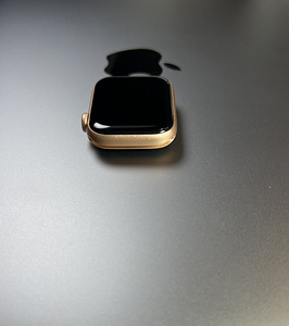 Apple Watch SE GPS + LTE 40mm Aluminium Gold BH100% (4 foto / 9)