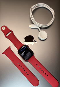 Apple Watch Series 7 GPS + LTE 41mm Red Aluminum BH84% (2 foto / 8)