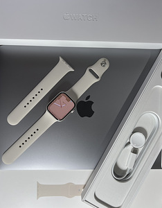Apple Watch Series 8 GPS/LTE 45mm Starlight Aluminum BH85% (3 foto / 9)