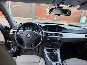 BMW 318d (4 foto / 5)