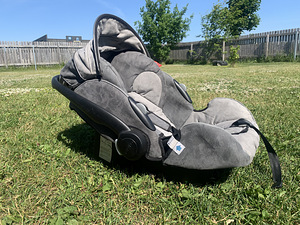 Turvahäll Recaro (1 foto / 3)